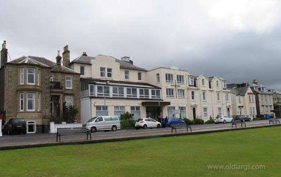 mackerston hotel largs